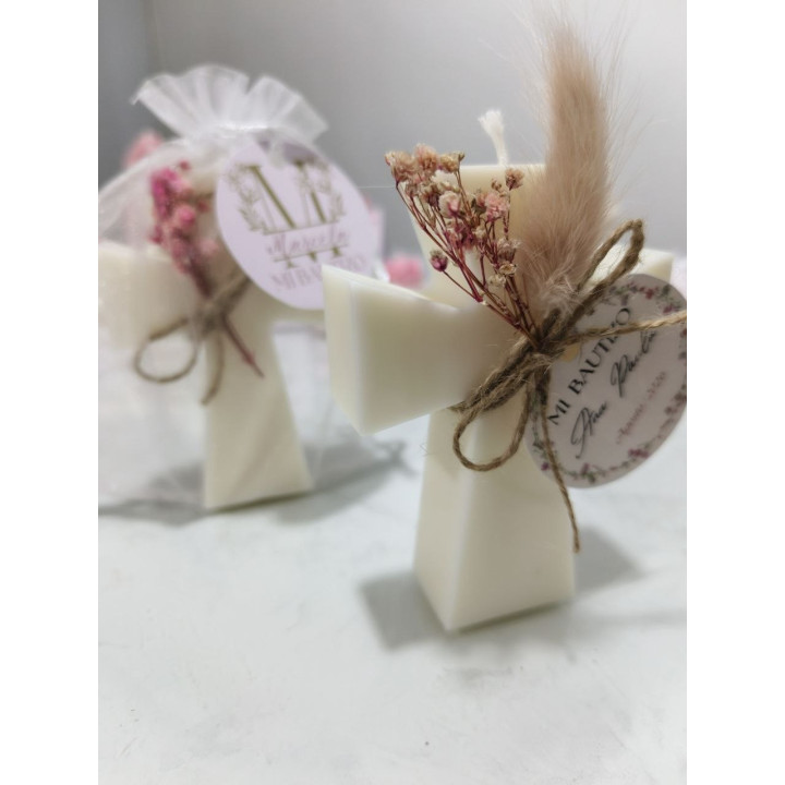 Cruz con detalles florales