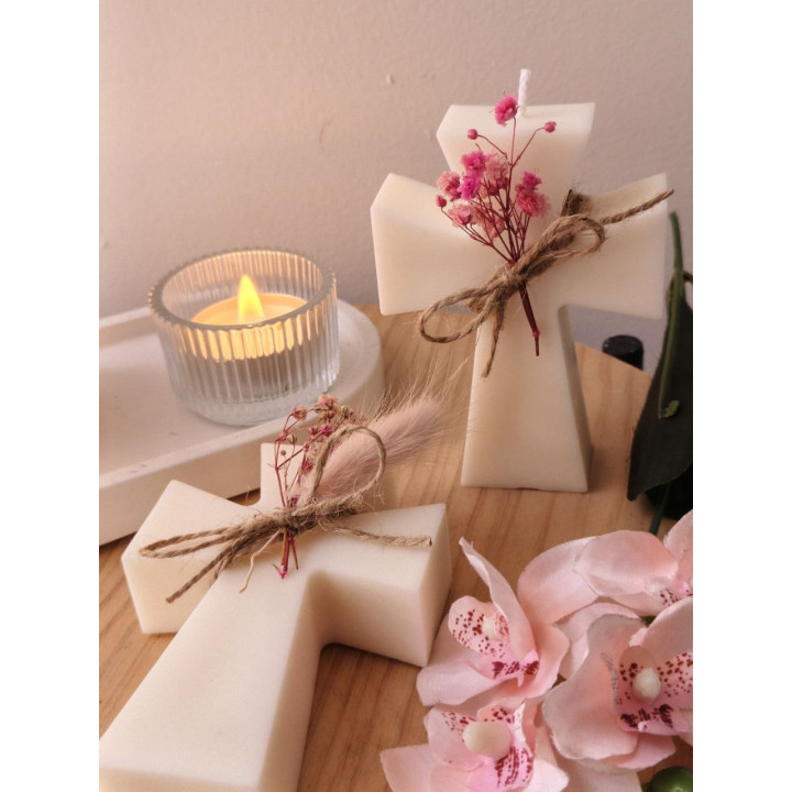 Cruz con detalles florales