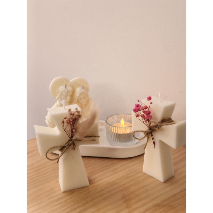 Cruz con detalles florales