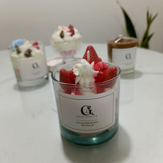 Vela  fresas con crema